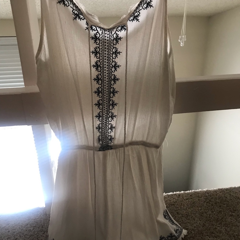 Navy and white romper! SUPER cute! Size Medium
